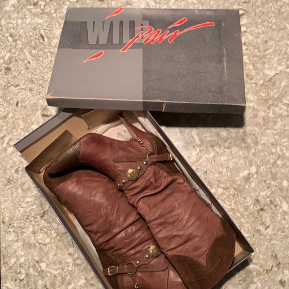 Wild Pair brown heeled boots - Picture 7 of 7